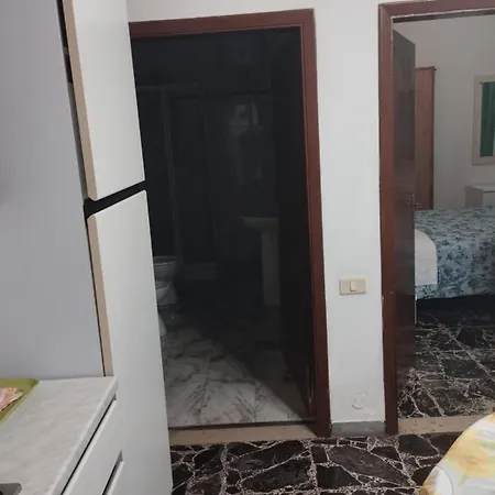 Casa Con Piscina E Tennis *