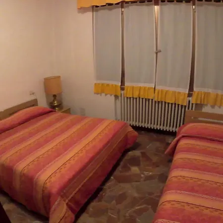 Casa Con Piscina E Tennis アパート