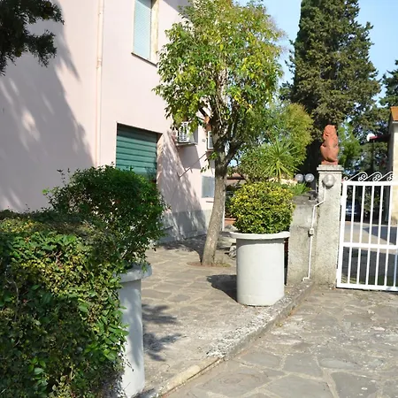 Casa Con Piscina E Tennis アパート Borsecchio